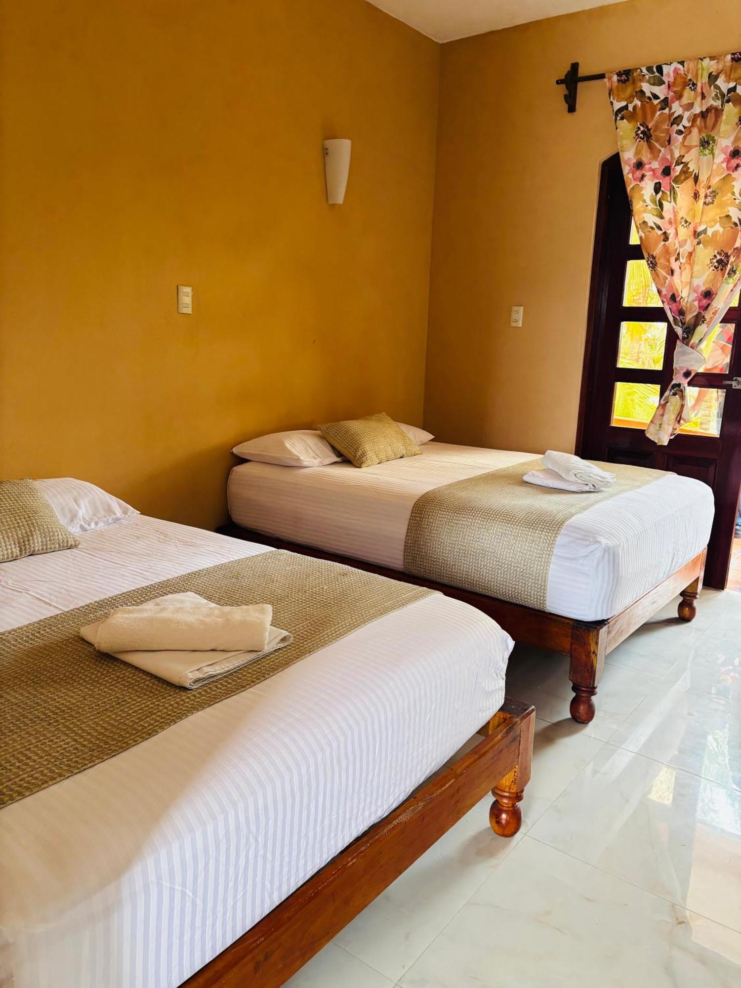 Hotel Rosa De Los Vientos Tuxpan  エクステリア 写真