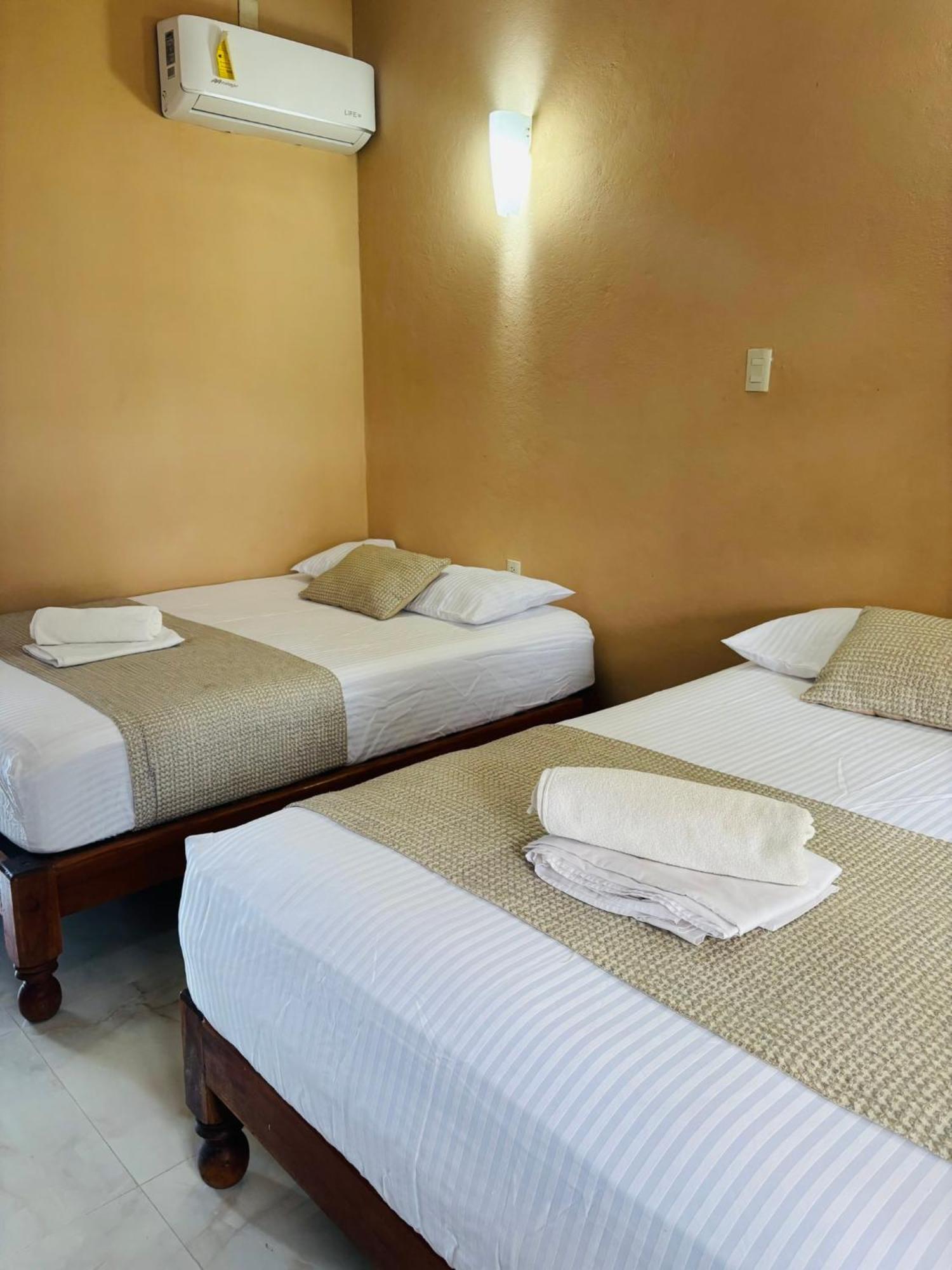 Hotel Rosa De Los Vientos Tuxpan  エクステリア 写真